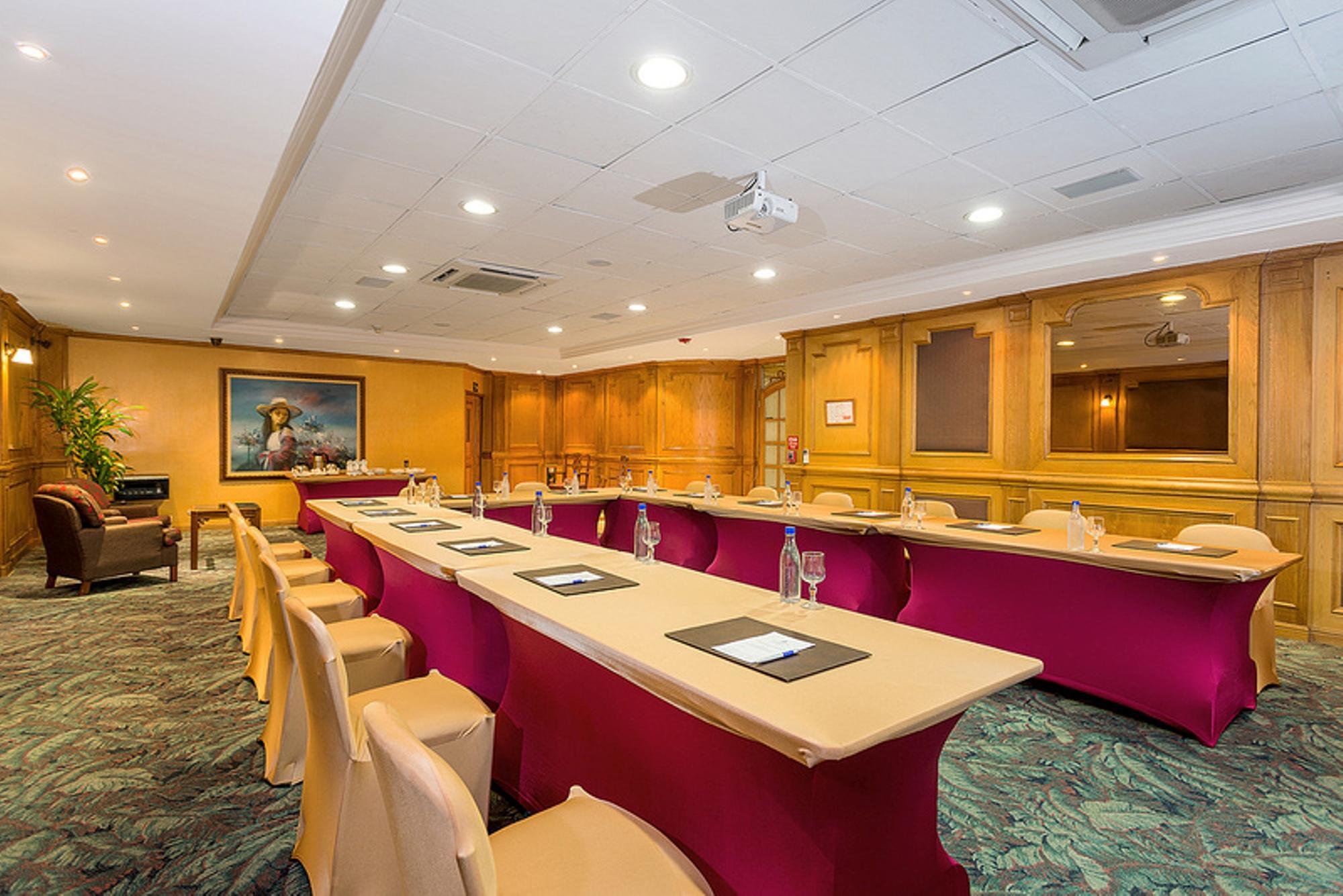 Hotel Dann Carlton Bogotá Exteriér fotografie Meeting room